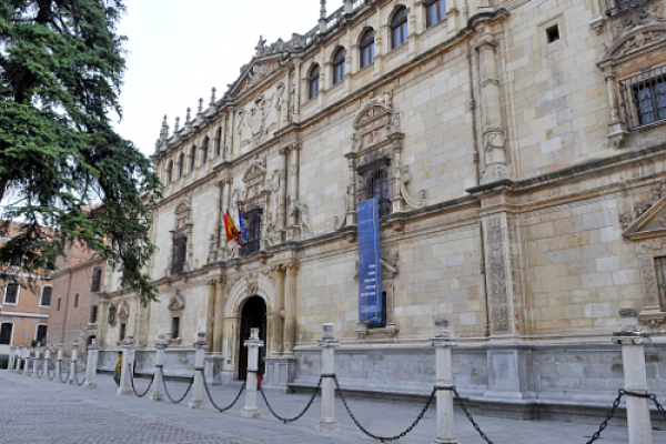 Campaña electoral para elegir al nuevo rector de la Universidad de Alcalá