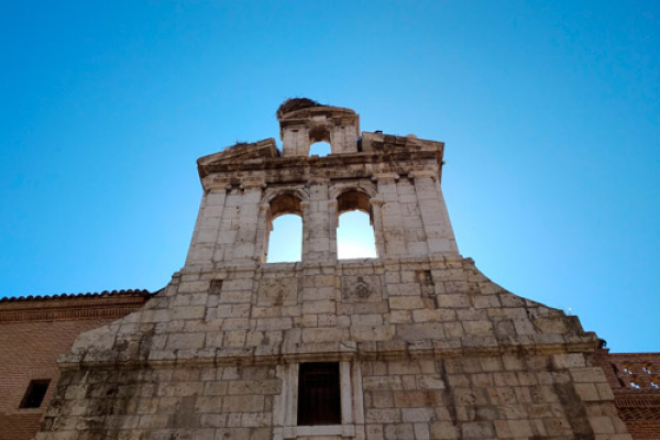 En marcha las obras de restauración de la fachada de la Capilla de San Ildefonso