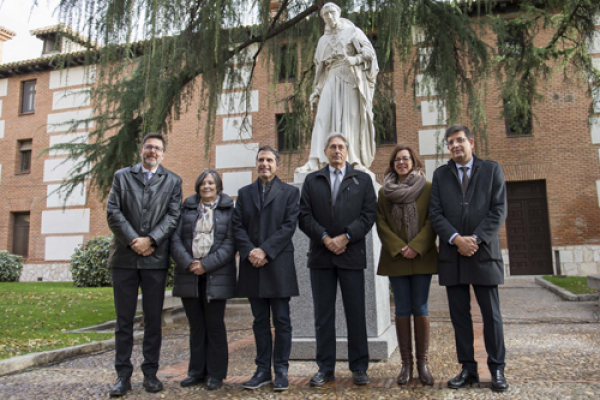La UAH cierra el año del XX aniversario de la Declaración de Patrimonio con una gran exposición sobre la fachada del Colegio de San Ildefonso