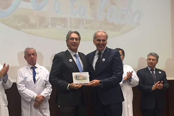 En su 30 aniversario, el Hospital Universitario Príncipe de Asturias premia la colaboración prestada por la UAH