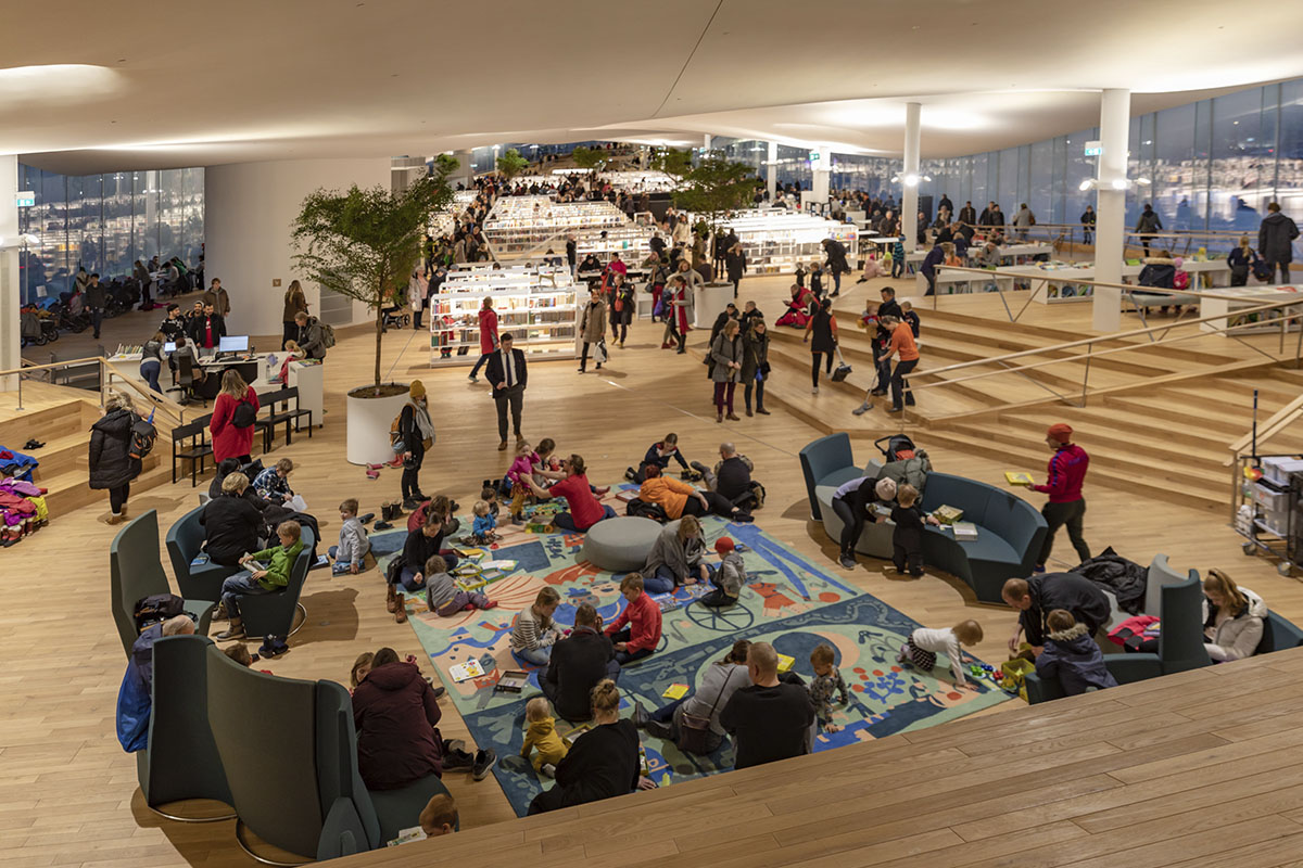 Expertos internacionales definen en la UAH cómo serán las bibliotecas en la era de la IA