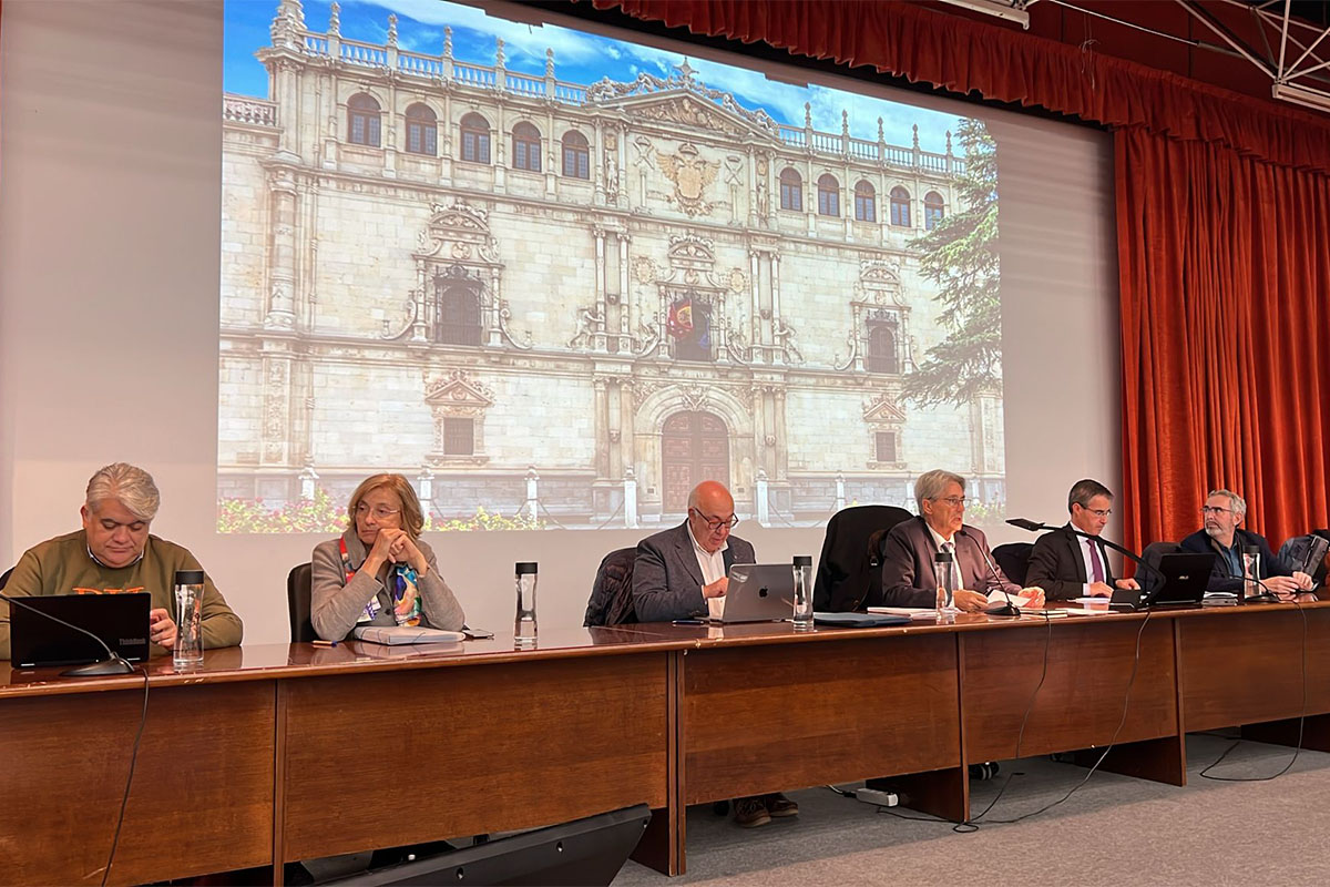 El Claustro de la Universidad de Alcalá se reúne hoy en sesión ordinaria