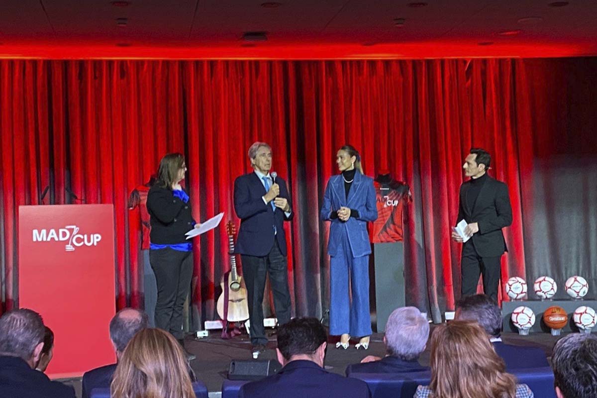 Presentación de la IV Edición de la MADCUP, el torneo de fútbol internacional en el que participa la UAH