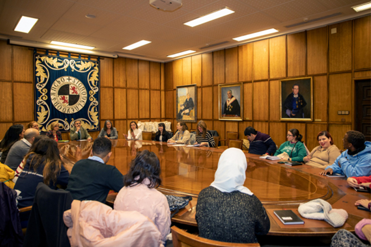 El Consejo social se encuentra con los estudiantes del programa Unidiversidad