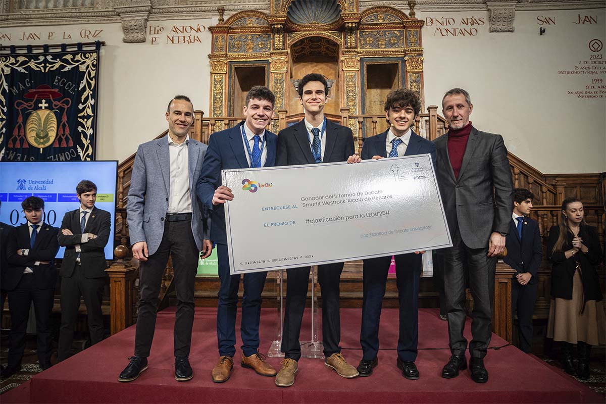 La Universidad de Zaragoza, ganadora del II Torneo de Debate Universitario Smurfit Westrock organizado por la UAH