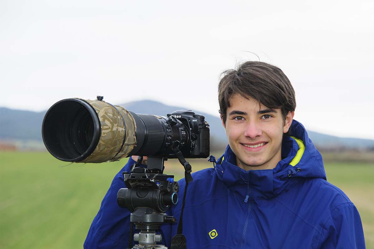 El estudiante de la UAH Carlos Pérez, autor de la mejor imagen de aves del año en España