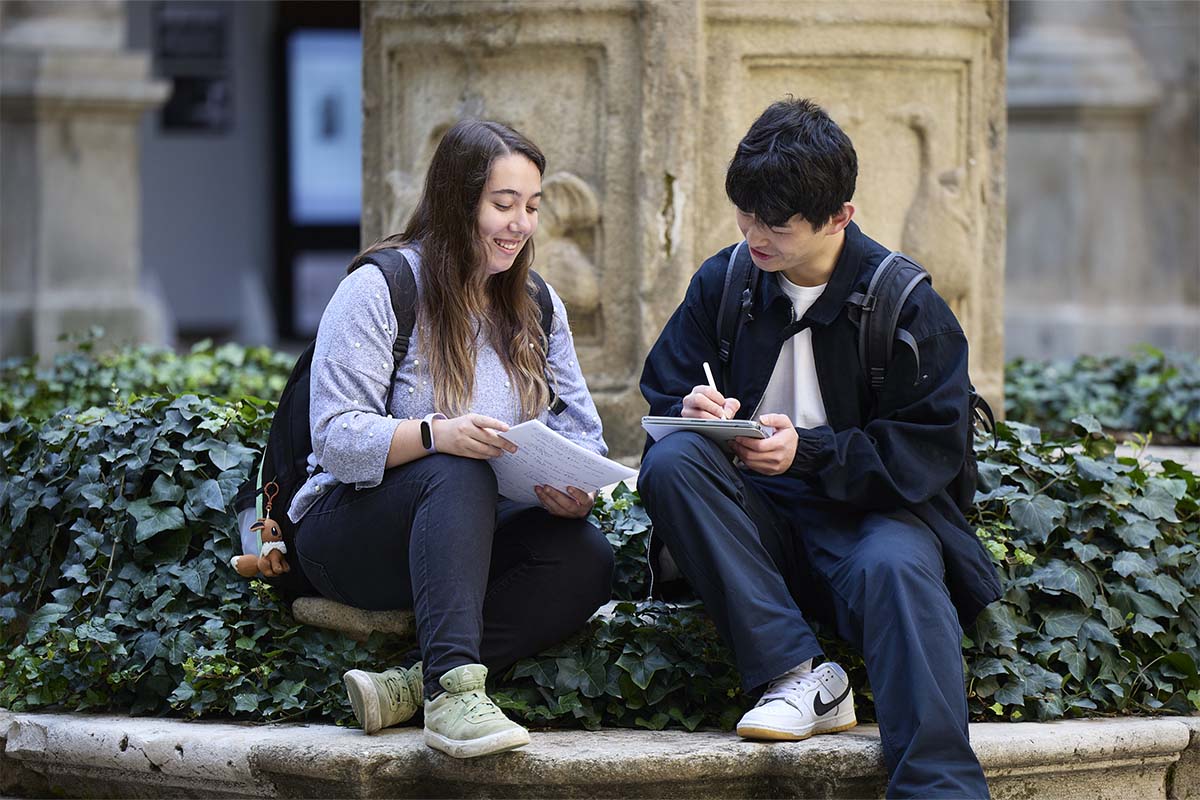 Todas las becas de las que te puedes beneficiar gracias a las ayudas del Banco Santander