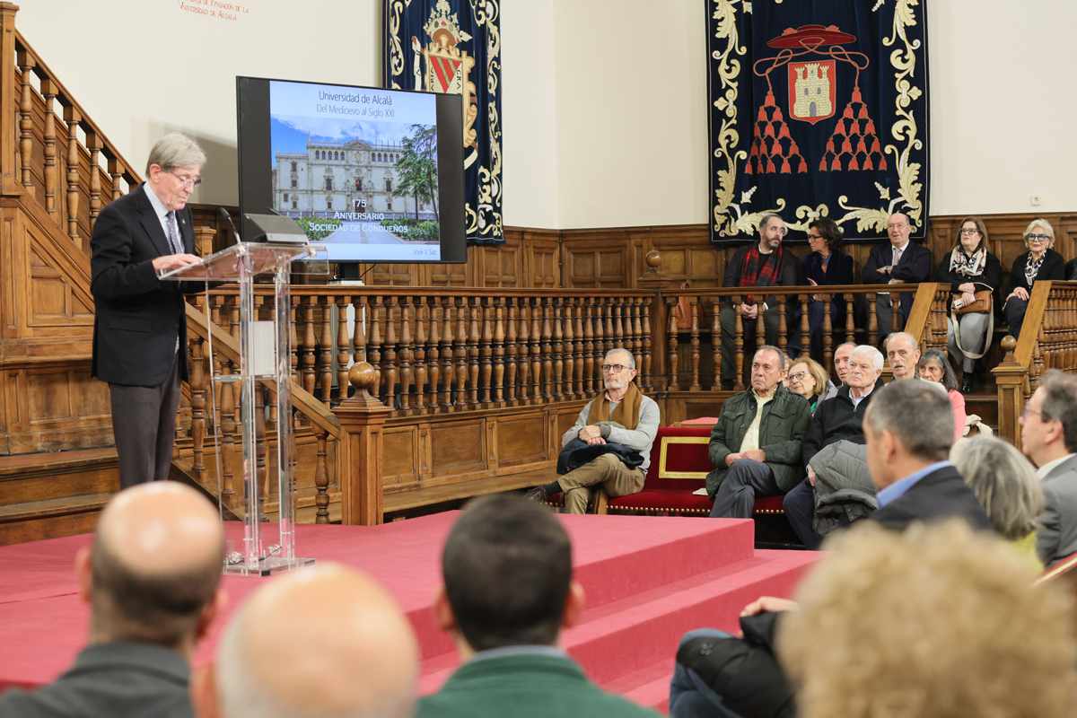 -ConferenciaRector_SocCondueños-(14)