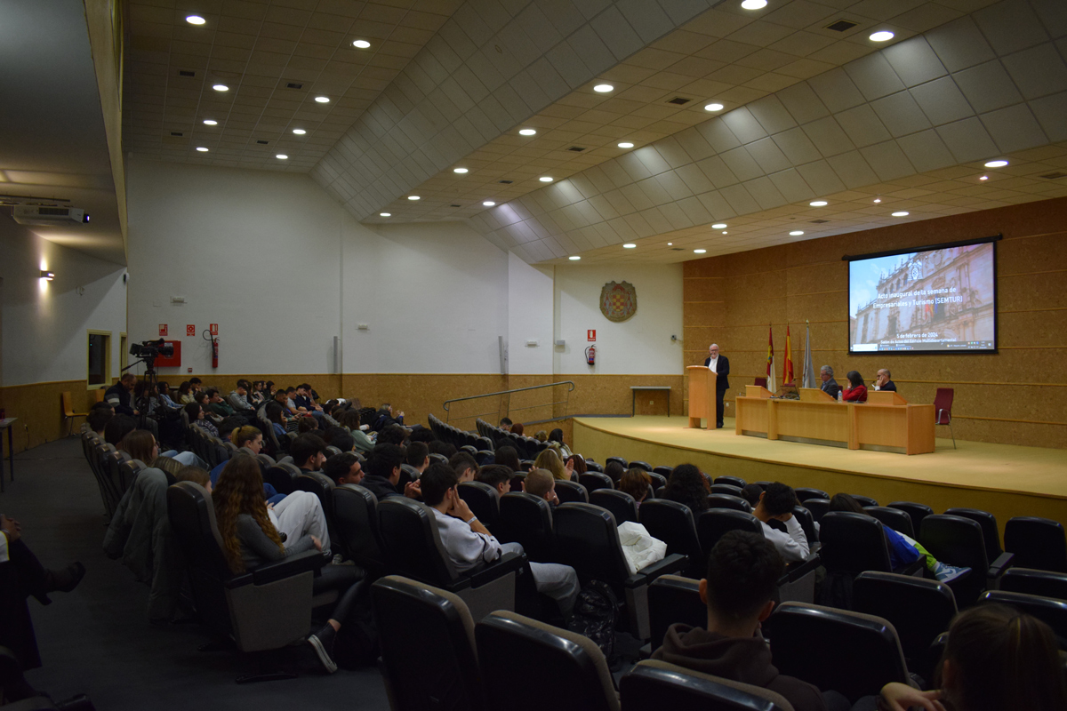 El Campus de Guadalajara de la UAH celebra SEMTUR, la V edición de la Semana de Empresariales y Turismo 