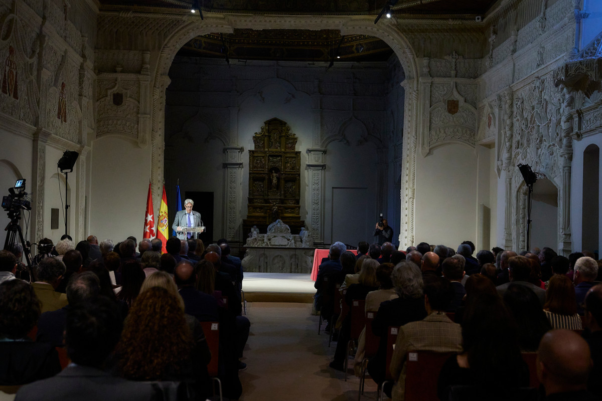 La UAH premia la trayectoria de sus trabajadores más veteranos