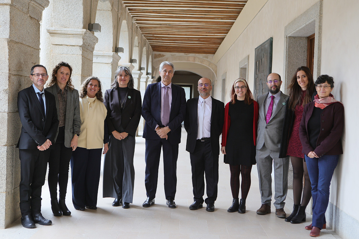 Manuel Castro toma posesión como nuevo decano de la Facultad de Filosofía y Letras