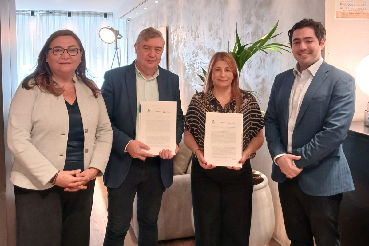 La UAH firma un acuerdo estratégico con la Defensora del Pueblo de Colombia para impulsar la cooperación en derechos humanos 