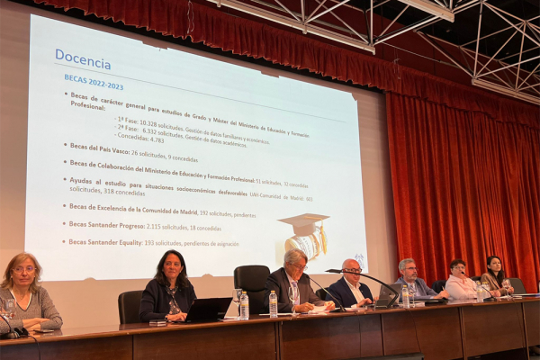 El Claustro de la Universidad de Alcalá se reunió en sesión ordinaria
