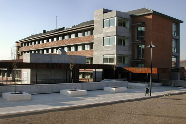 El campus de Guadalajara acoge hoy una unidad móvil de vacunación