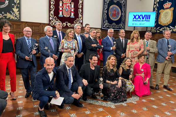 Entrega de los premios 'Antenas de Plata 2022' a profesionales de la radio y la televisión de Madrid