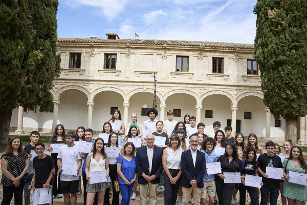 La UAH entregó los diplomas a los participantes del programa 4º ESO+Empresa