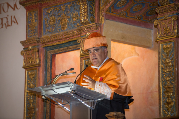 Rubén Garrido: ‘tenemos que pasar de un modelo de universidad donde se enseña a un modelo de universidad donde se aprende’