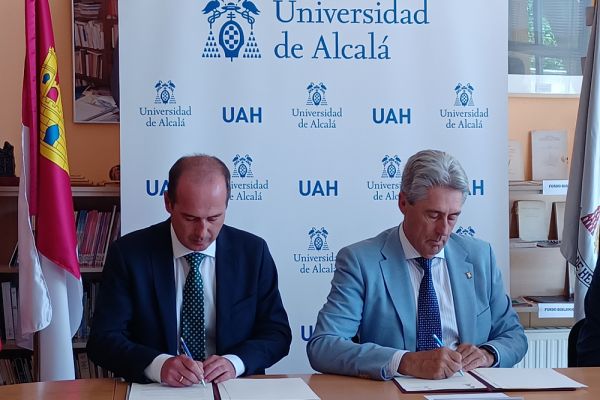 Convenio entre la UAH y el Ayuntamiento de Guadalajara para favorecer el uso del transporte urbano entre los estudiantes