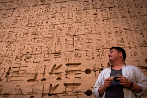 Un egiptólogo de la UAH, reconocido como profesor visitante de la Universidad de Harvard
