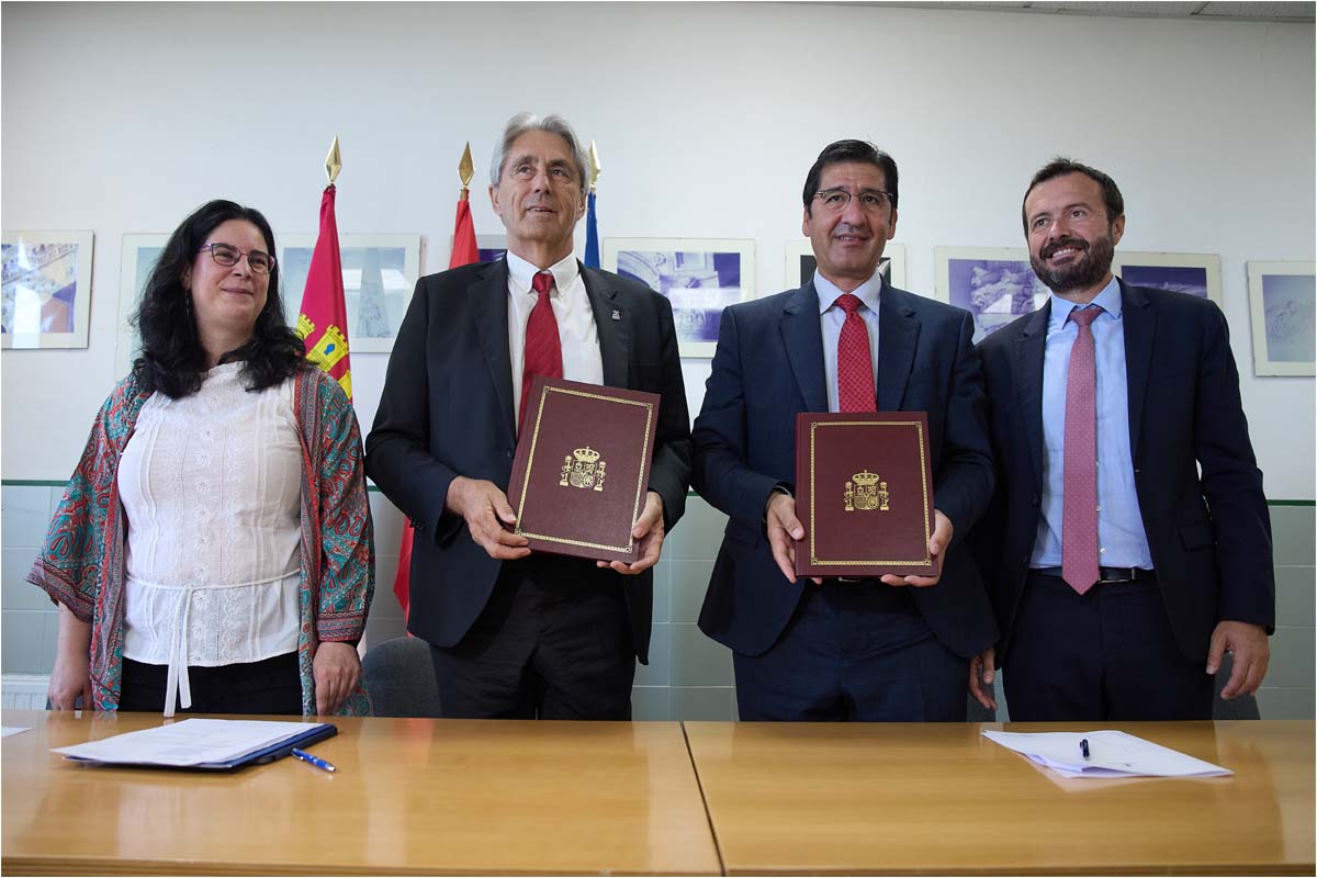 La Universidad de Alcalá y la Junta de Comunidades de Castilla-La Mancha firman un convenio para realizar actuaciones en materia de Memoria Democrática