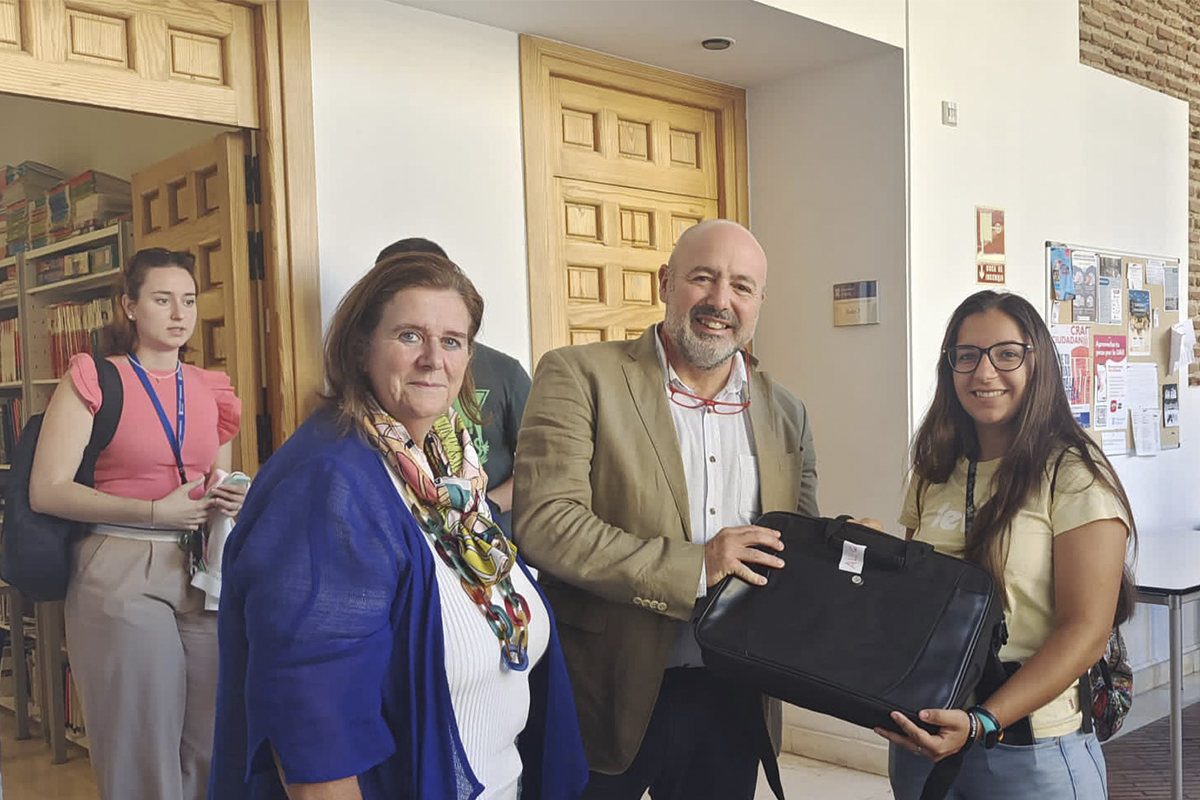 Comienza el préstamo de portátiles en la Universidad de Alcalá