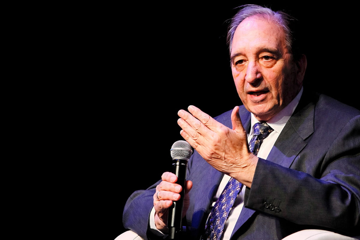 La Universidad de Alcalá realiza un homenaje en memoria del antiguo profesor Rafael Calvo